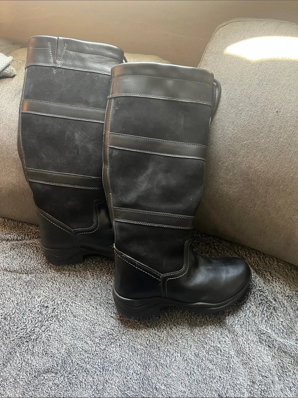 NWT Town and Country Outback boots sz US W 9.5 / UK 7